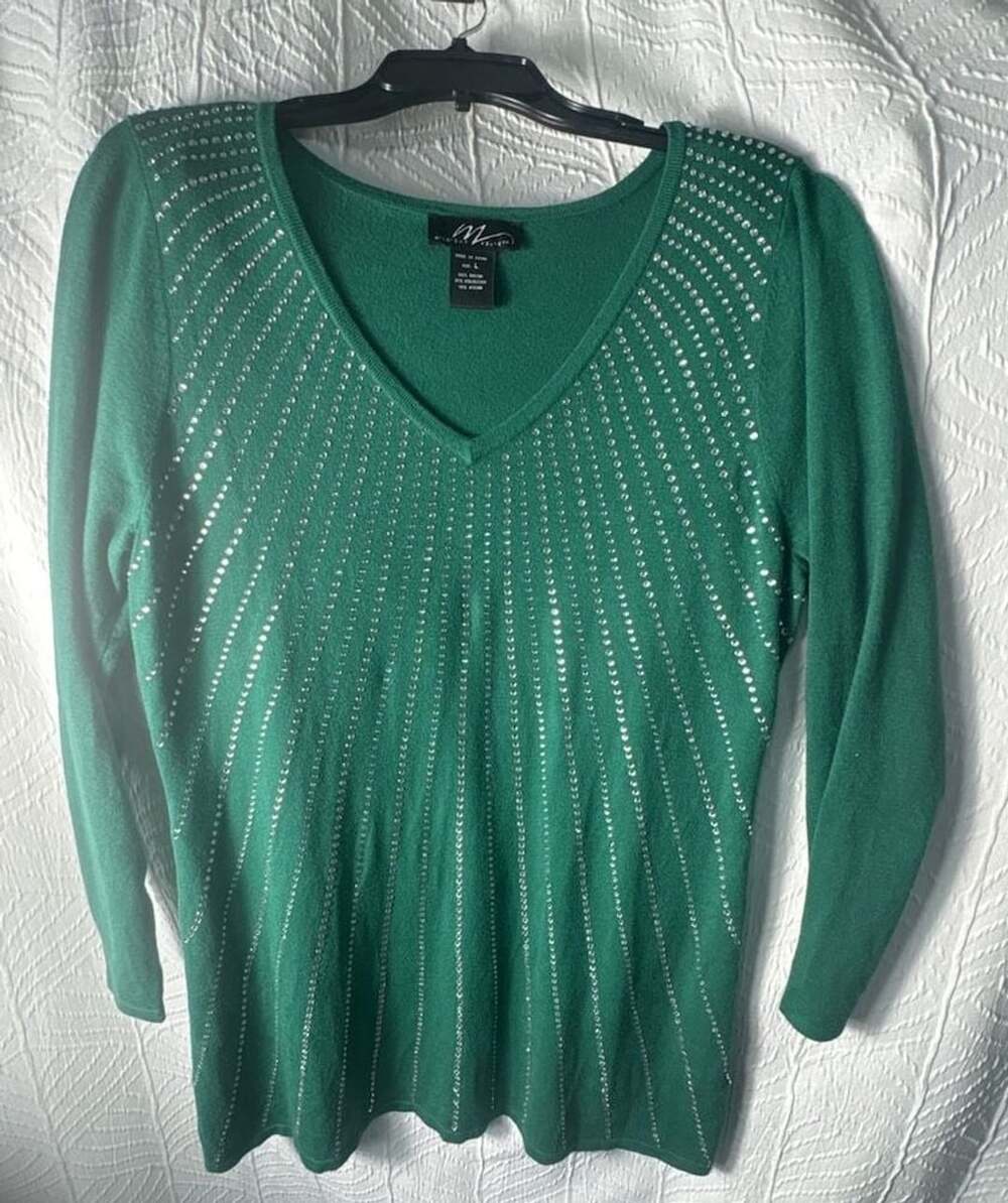 Midnight Velvet Green Rhinestone Embellished V-Neck Long Sleeve Sweater Size L